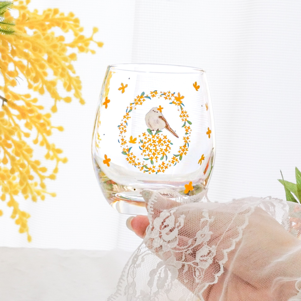 金木犀とシマエナガさんの花びら舞うペアグラス